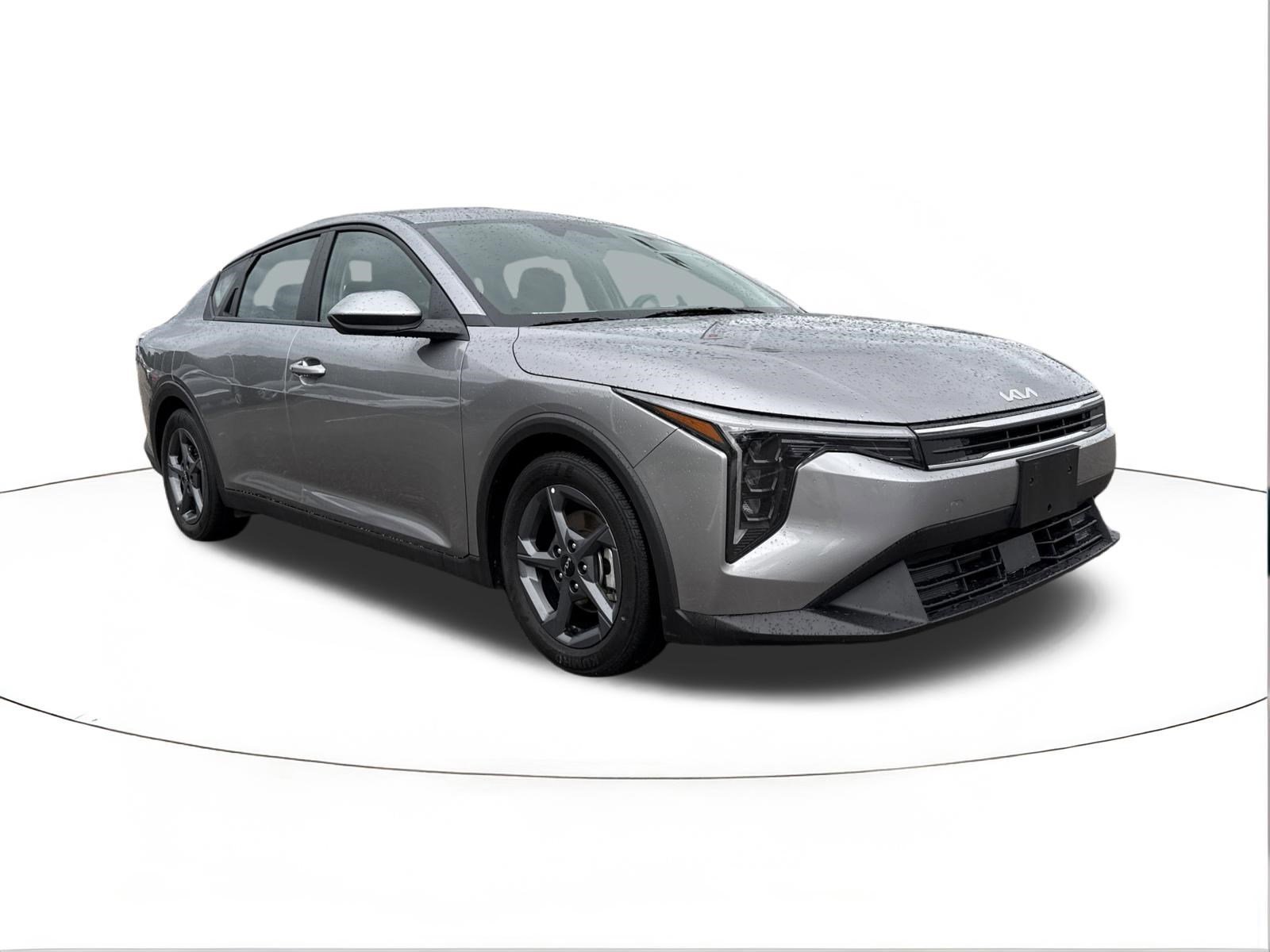 2025 Kia K4 LXS AT's photo