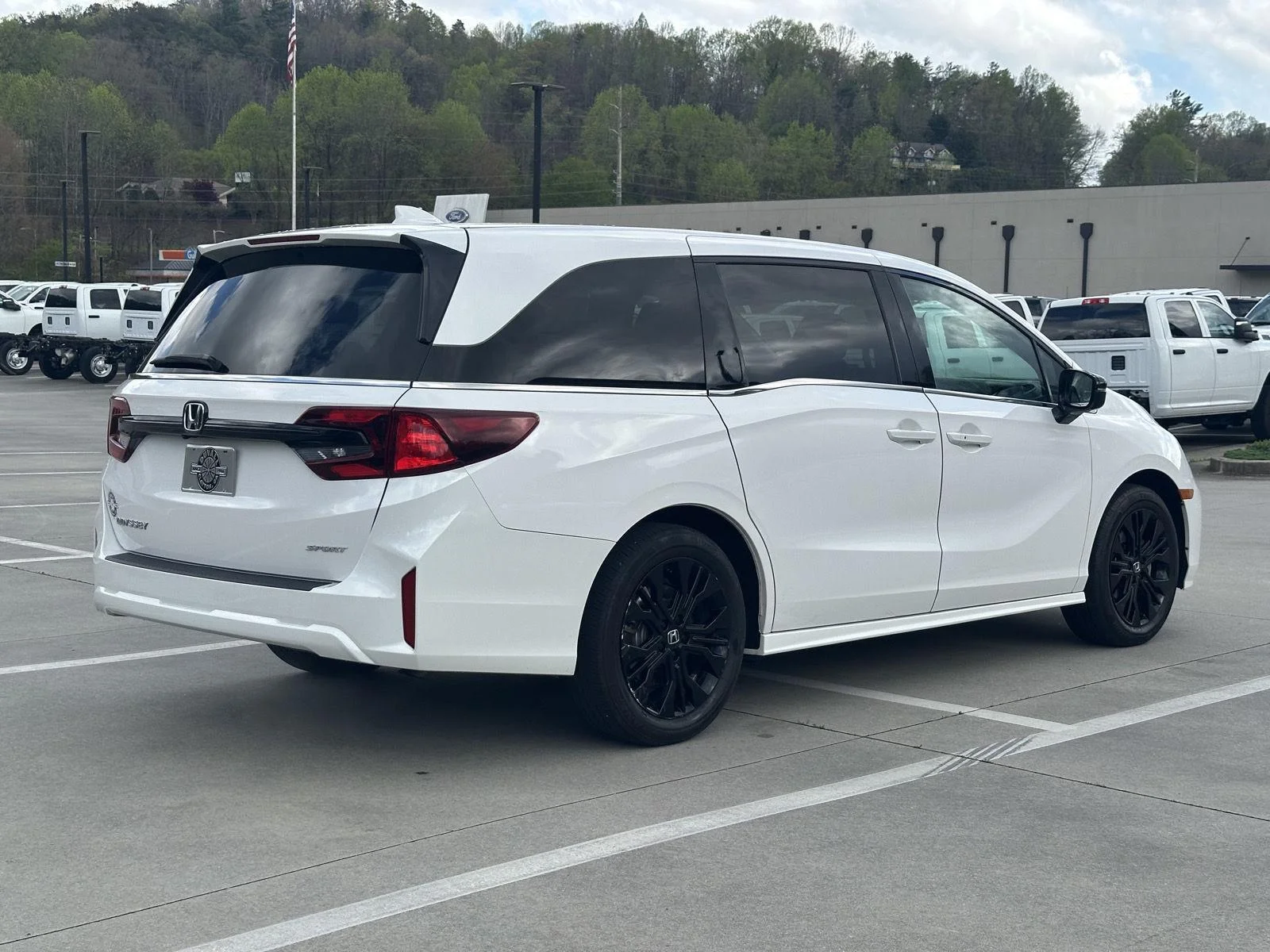 Used 2025 Platinum White Pearl Honda Sport-L image 7