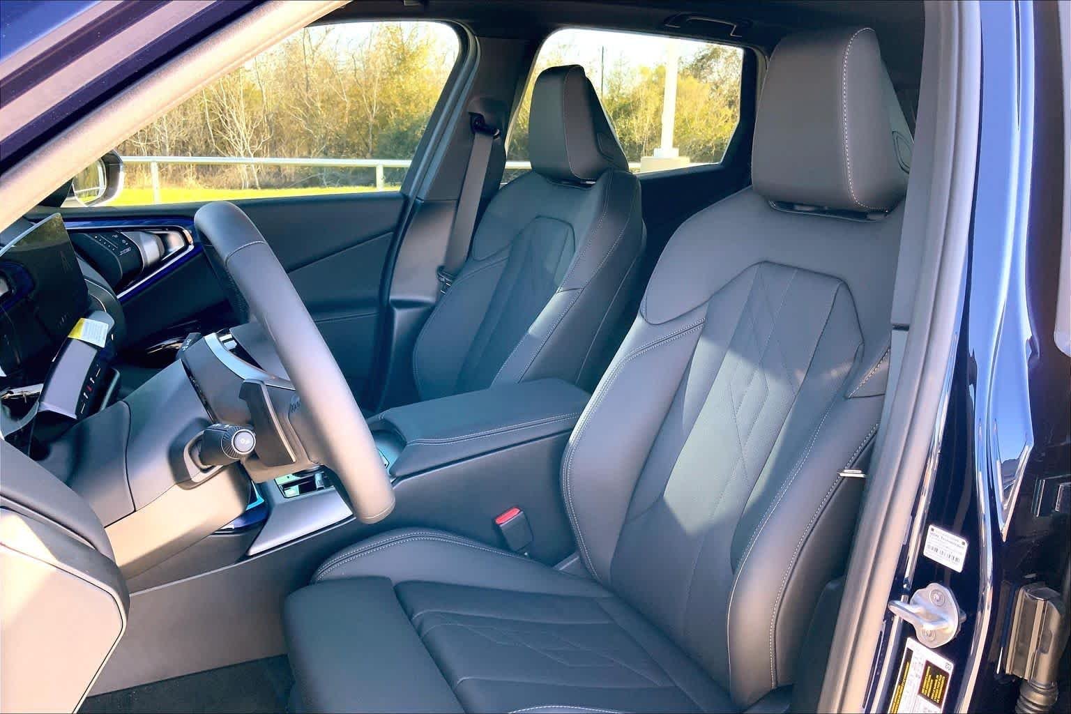Used 2026 Tanzanite Blue II Metallic BMW 30 xDrive image 9