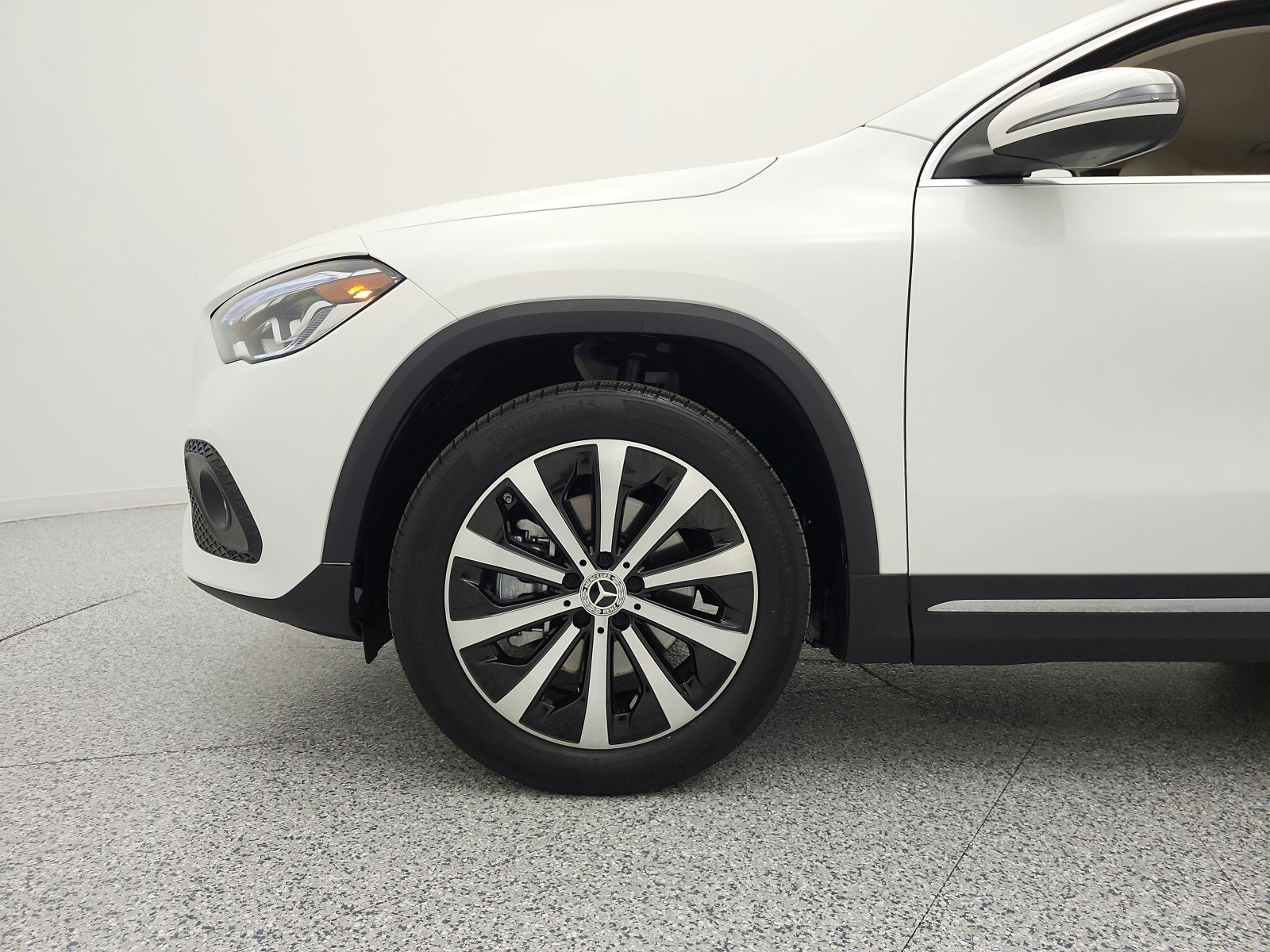 Certified Used 2023 Polar White Mercedes-Benz GLA 250 4MATIC® SUV image 17