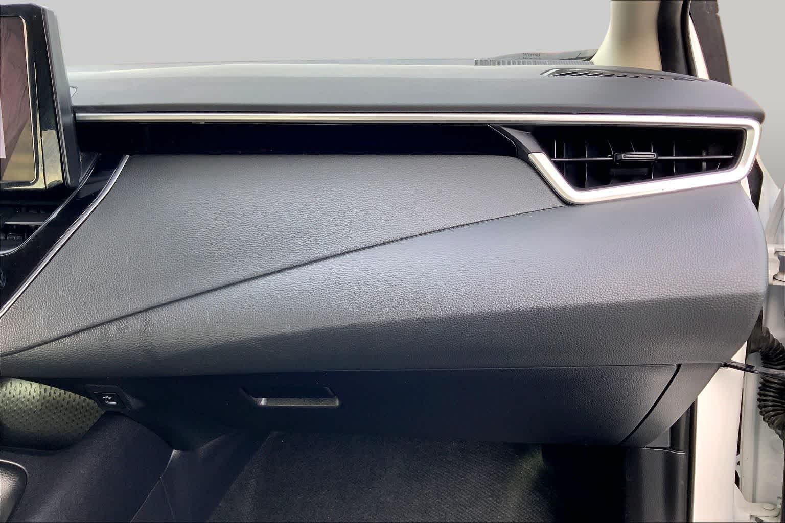 Used 2024 Ice Cap Toyota LE image 18
