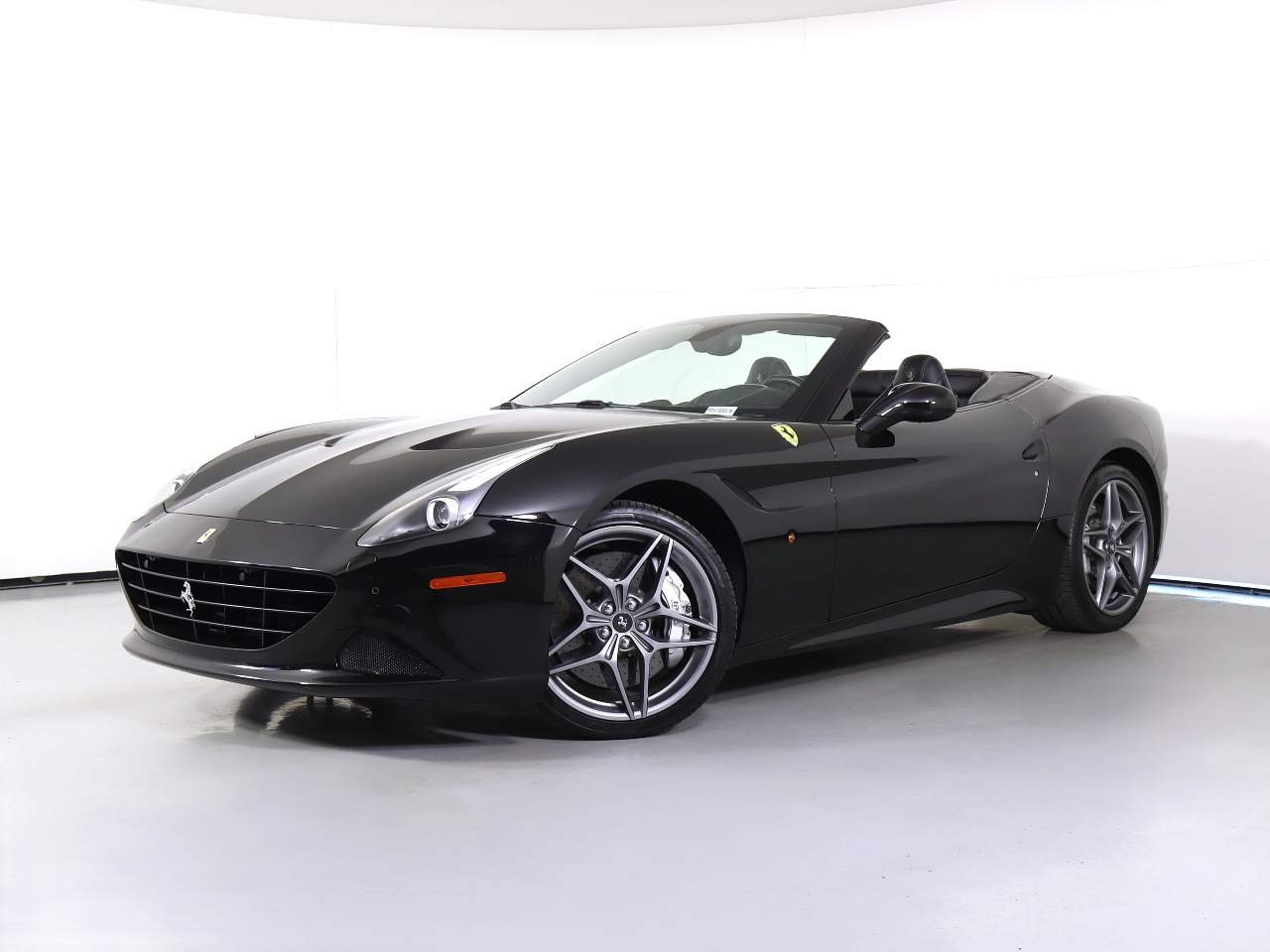 2015 Ferrari California -'s photo