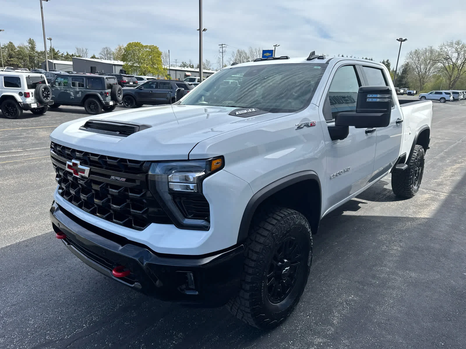 2026 Chevrolet Silverado 2500HD ZR2 - Photo 11