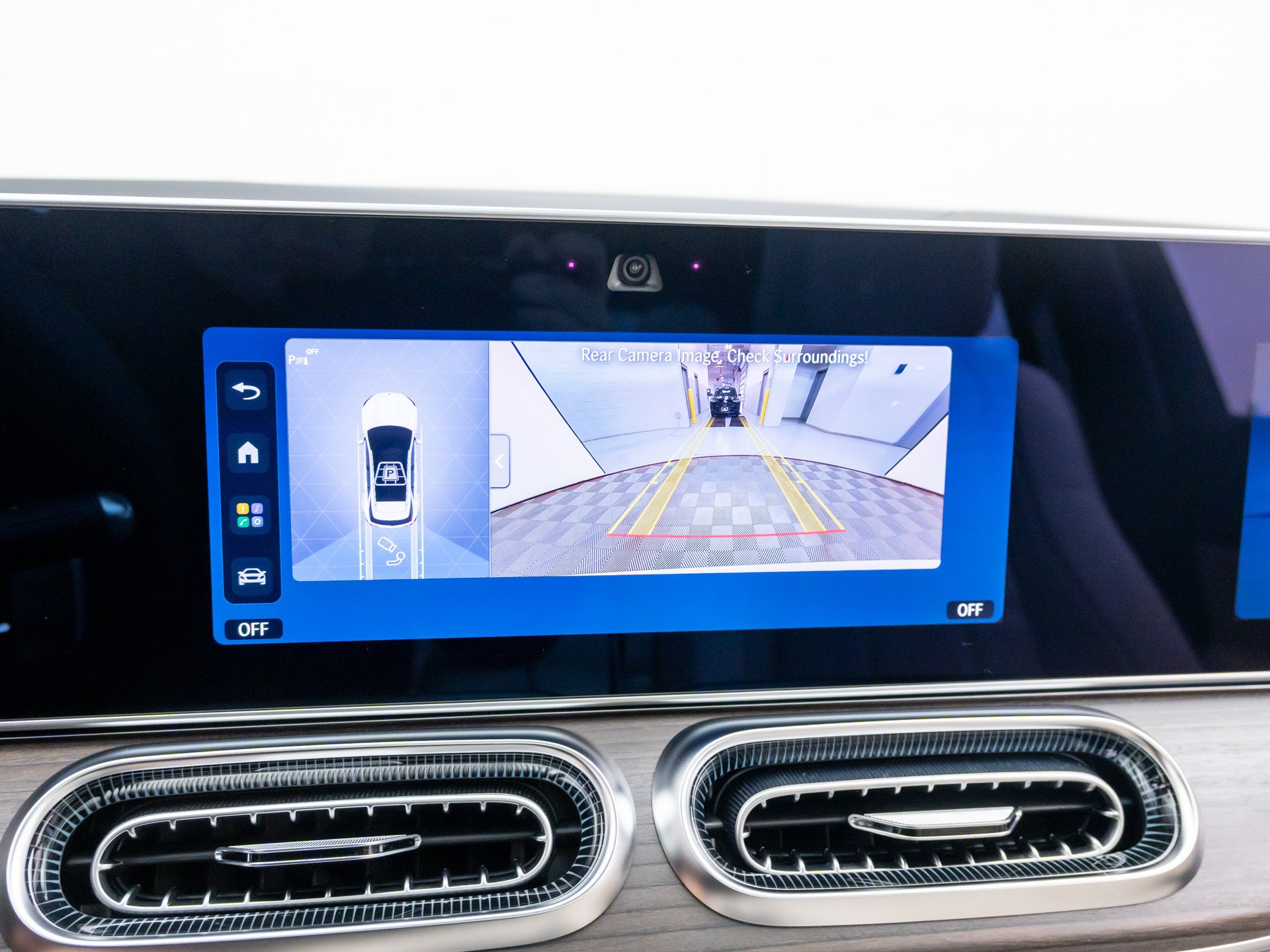 New 2027 White Mercedes-Benz GLE 450 image 27