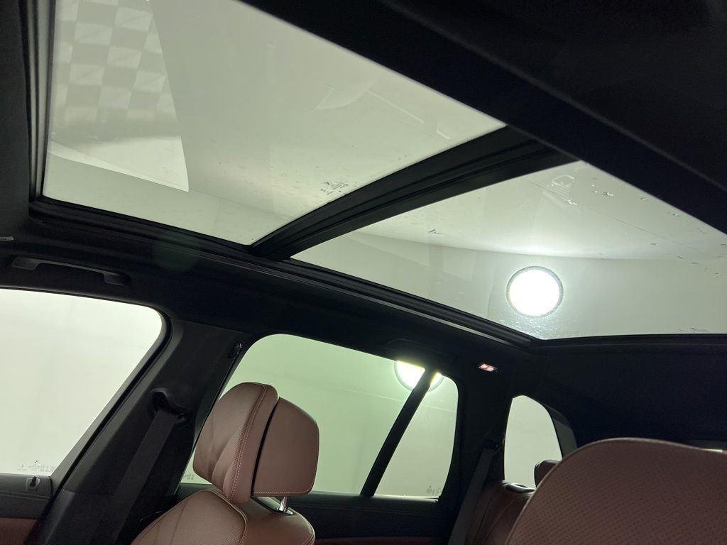2026 BMW X5 50e - Photo 9