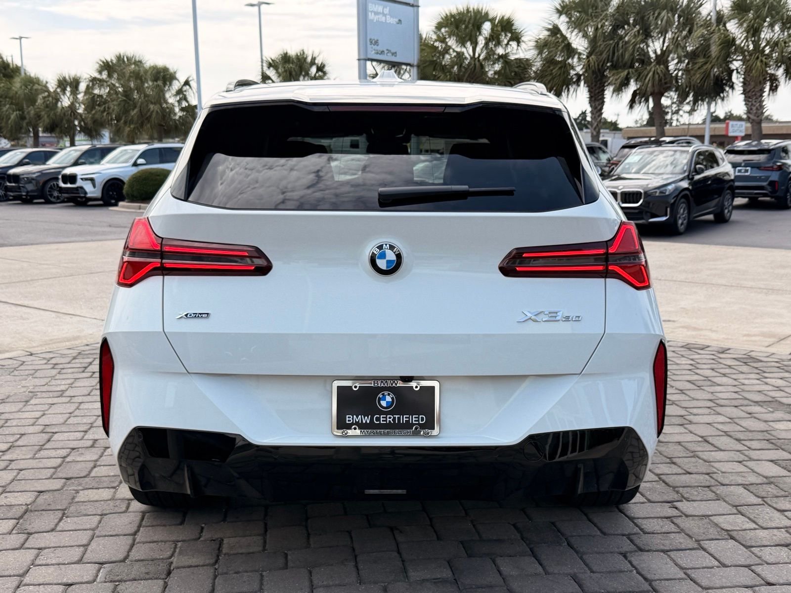 Certified Used 2025 Alpine White BMW 30 xDrive image 9