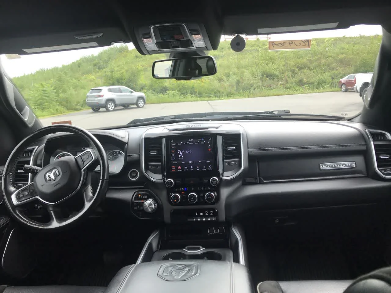 Used 2020 Diamond Black Crystal Pearlcoat Ram Laramie image 17