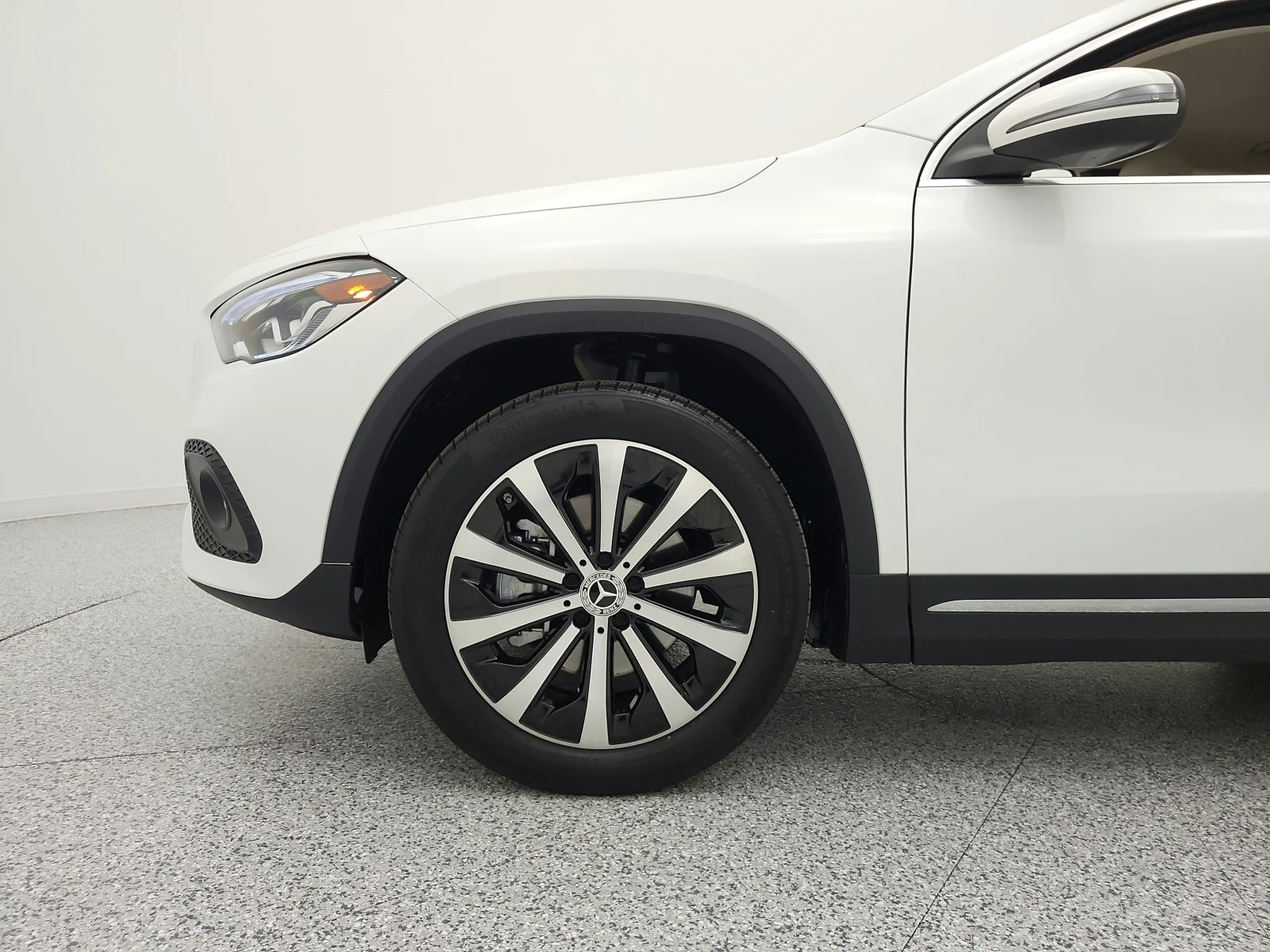 Certified Used 2023 Polar White Mercedes-Benz GLA 250 4MATIC® SUV image 17