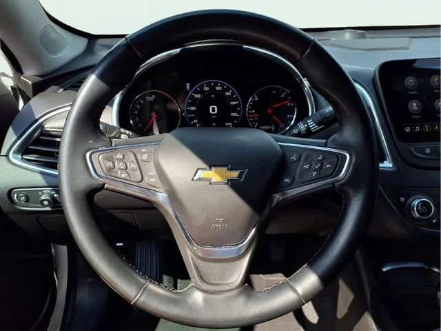 Used 2024 Summit White Chevrolet 2LT image 10