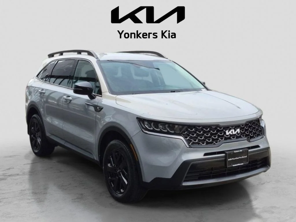 Used 2023 Gray Kia X-Line S image 4