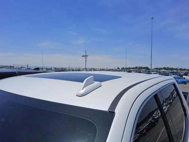 Used 2019 WHITE FROST TRICOAT GMC Denali image 6