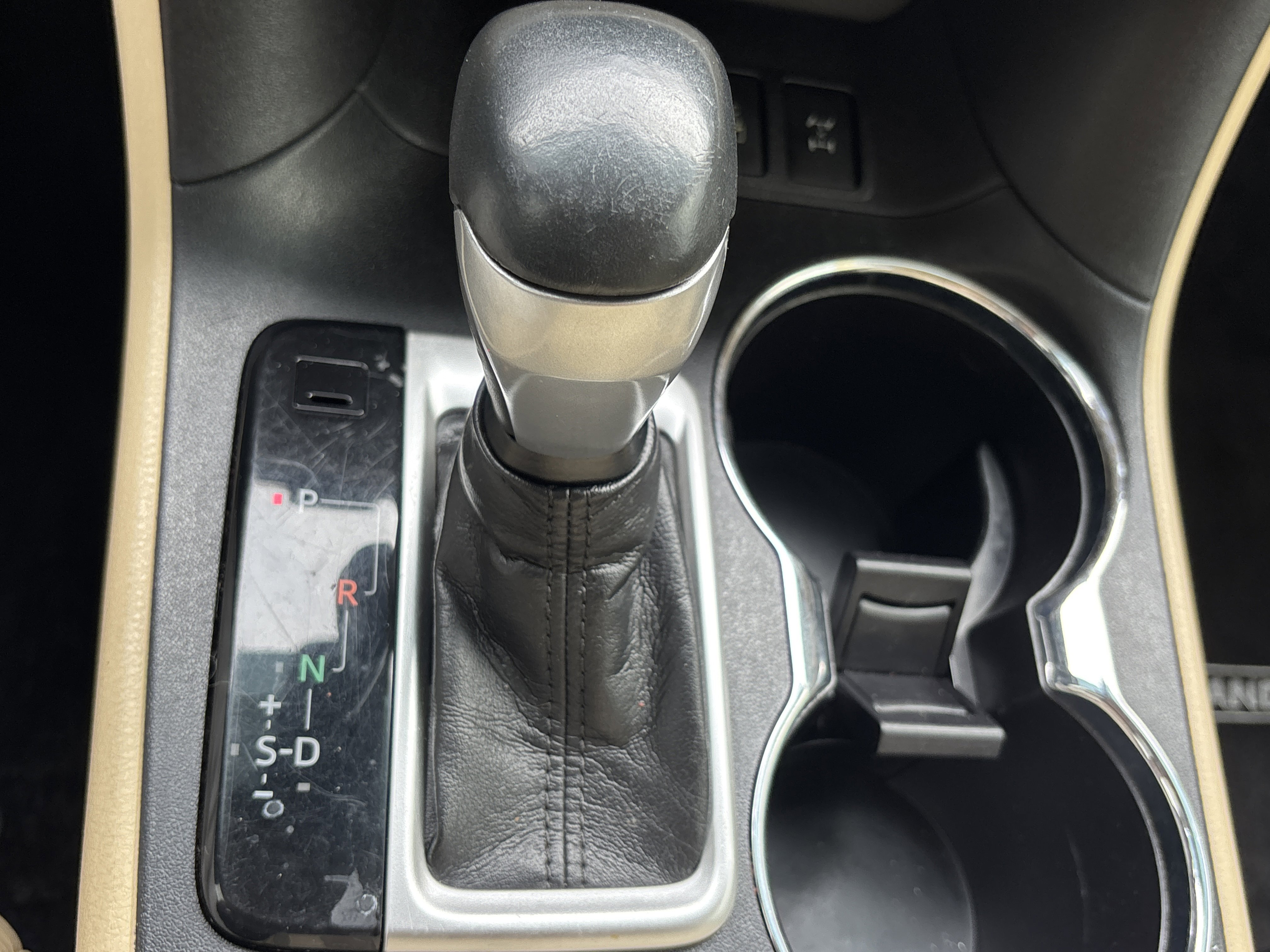 Used 2018 Midnight Black Metallic Toyota Limited AWD image 42