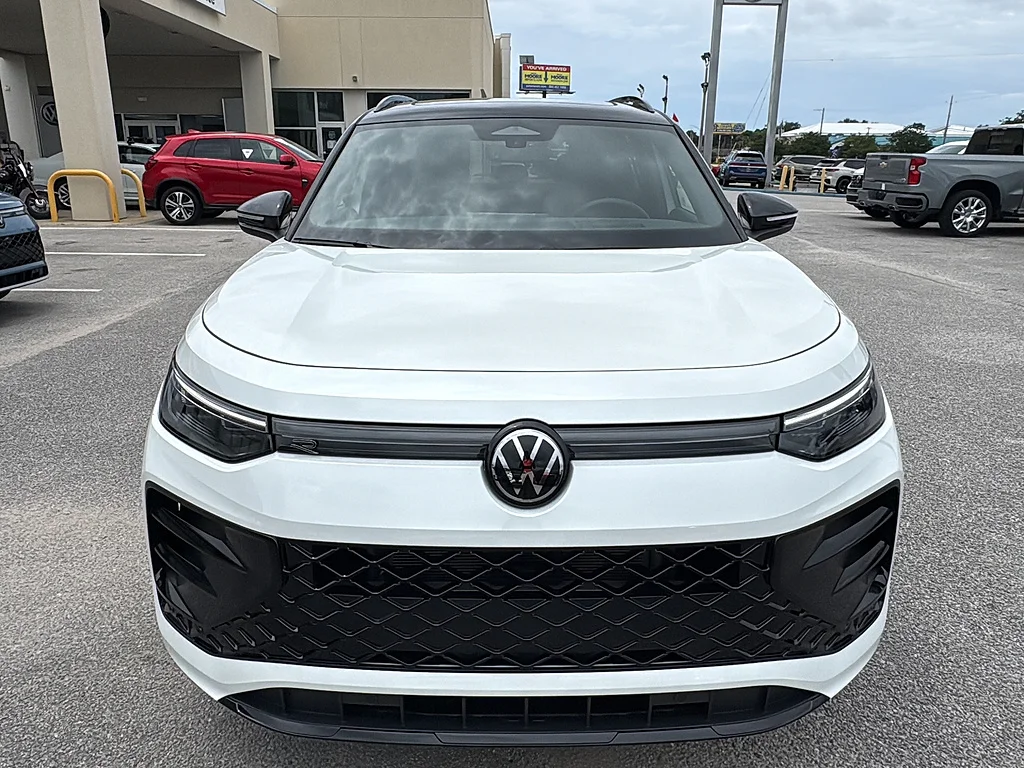 New 2026 Opal White w/ Deep Black Roof Volkswagen SE R-Line Black FWD image 8