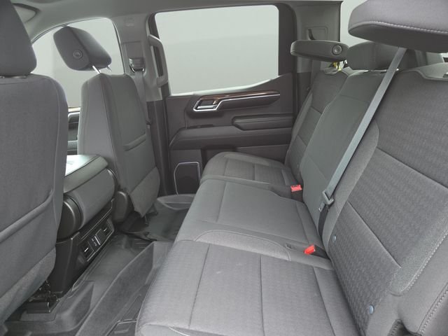 Used 2022 Silver Ice Metallic Chevrolet LT image 33