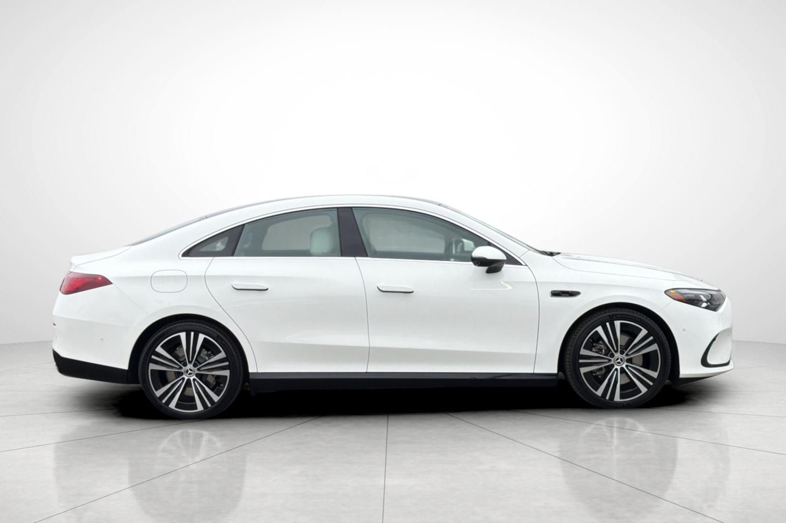New 2027 Polar White Mercedes-Benz CLA 250+ image 31