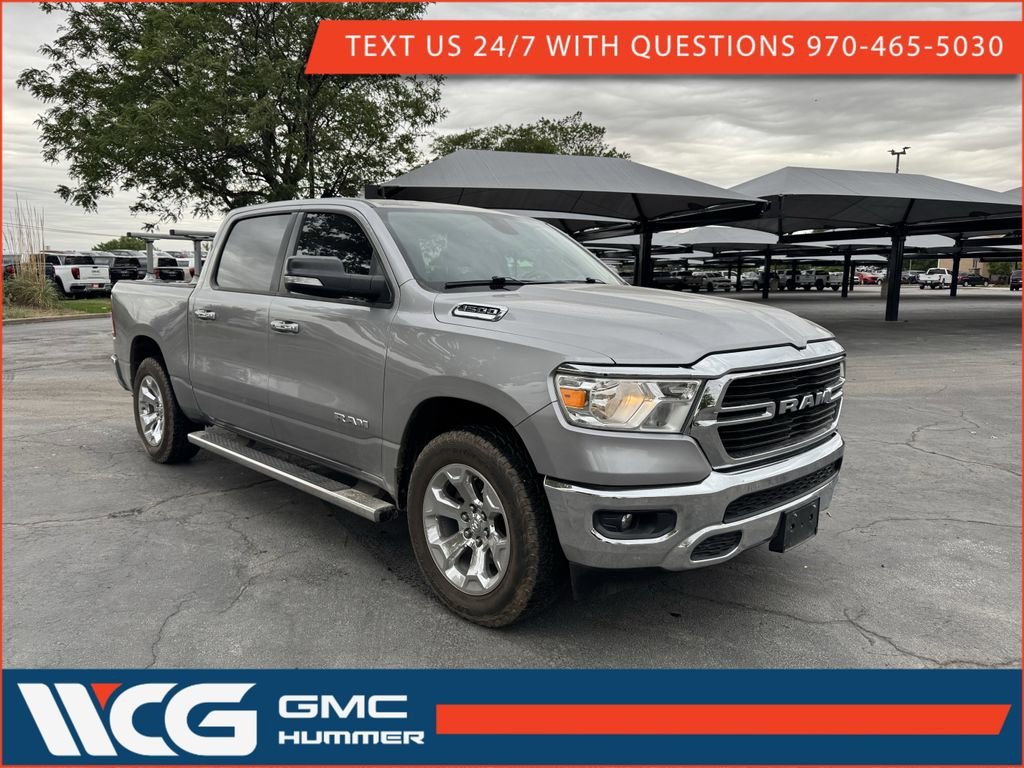2020 RAM 1500 Big Horn/Lone Star 4x4 Crew Cab 5'7's photo