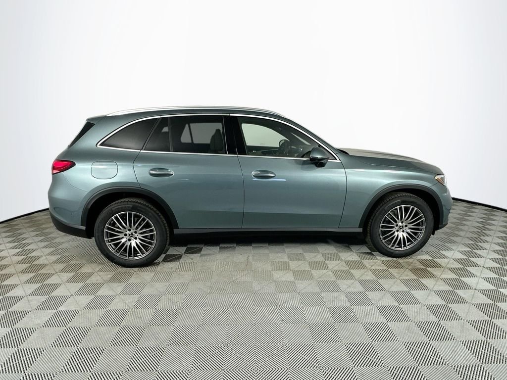 New 2026 Verde Silver Metallic Mercedes-Benz GLC 300 image 8