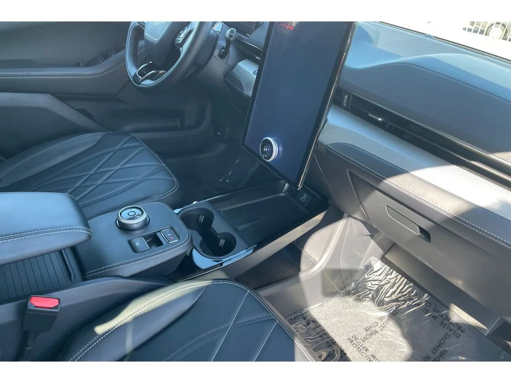 Used 2023 Grabber Blue Metallic Ford Select image 19
