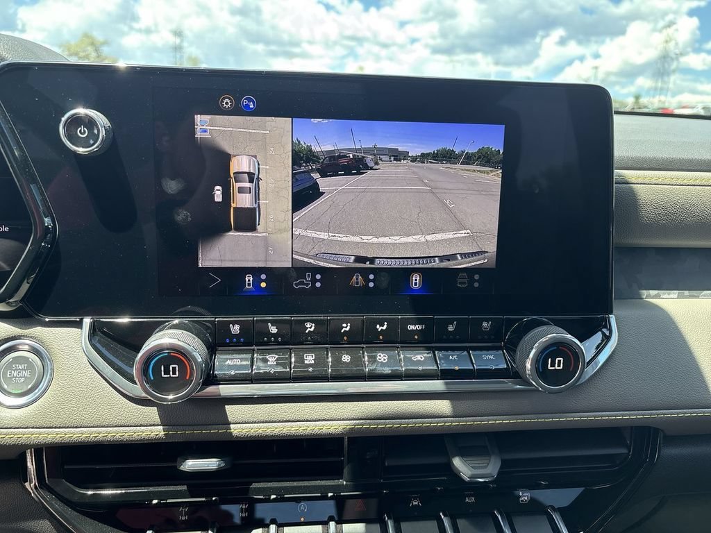 2026 Chevrolet Colorado ZR2 - Photo 16