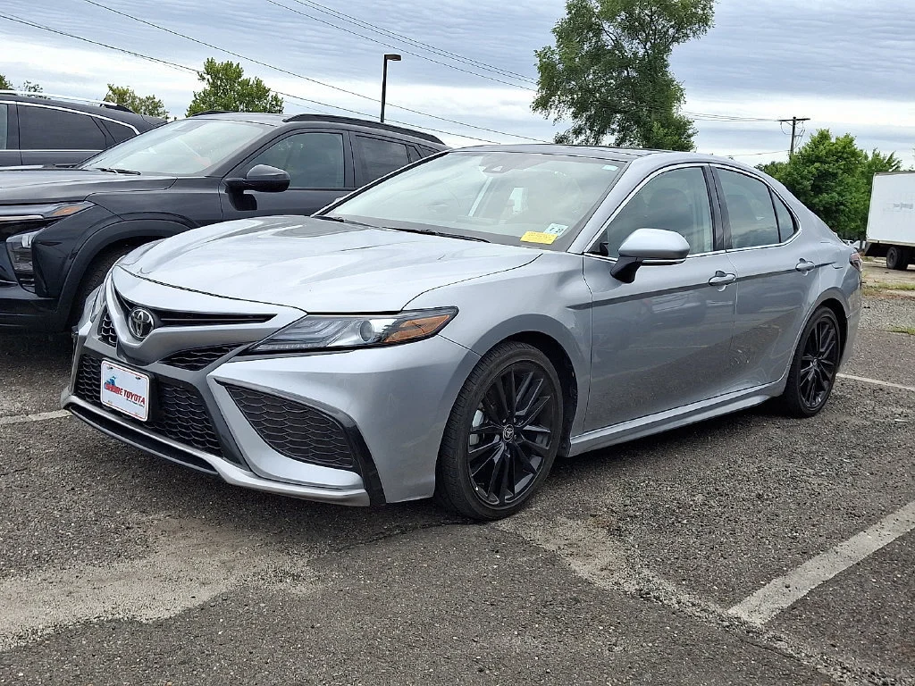 Used 2022 Silver Toyota XSE AWD image 4