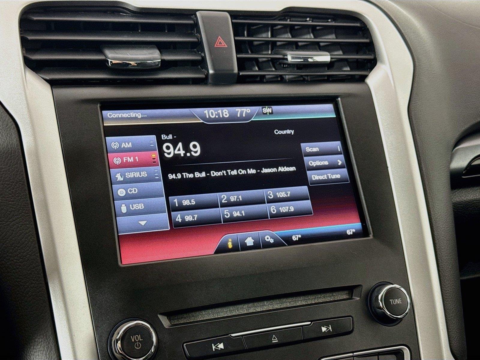 Used 2016 Deep Impact Blue Ford SE image 21