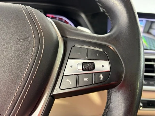 Used 2020 Black BMW sDrive40i image 30