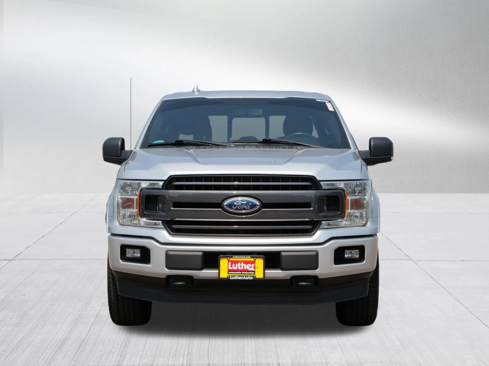 Used 2018 Ingot Silver Metallic Ford XLT image 2