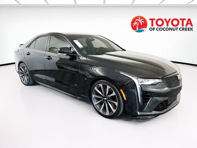 2024 Cadillac CT4-V media 1