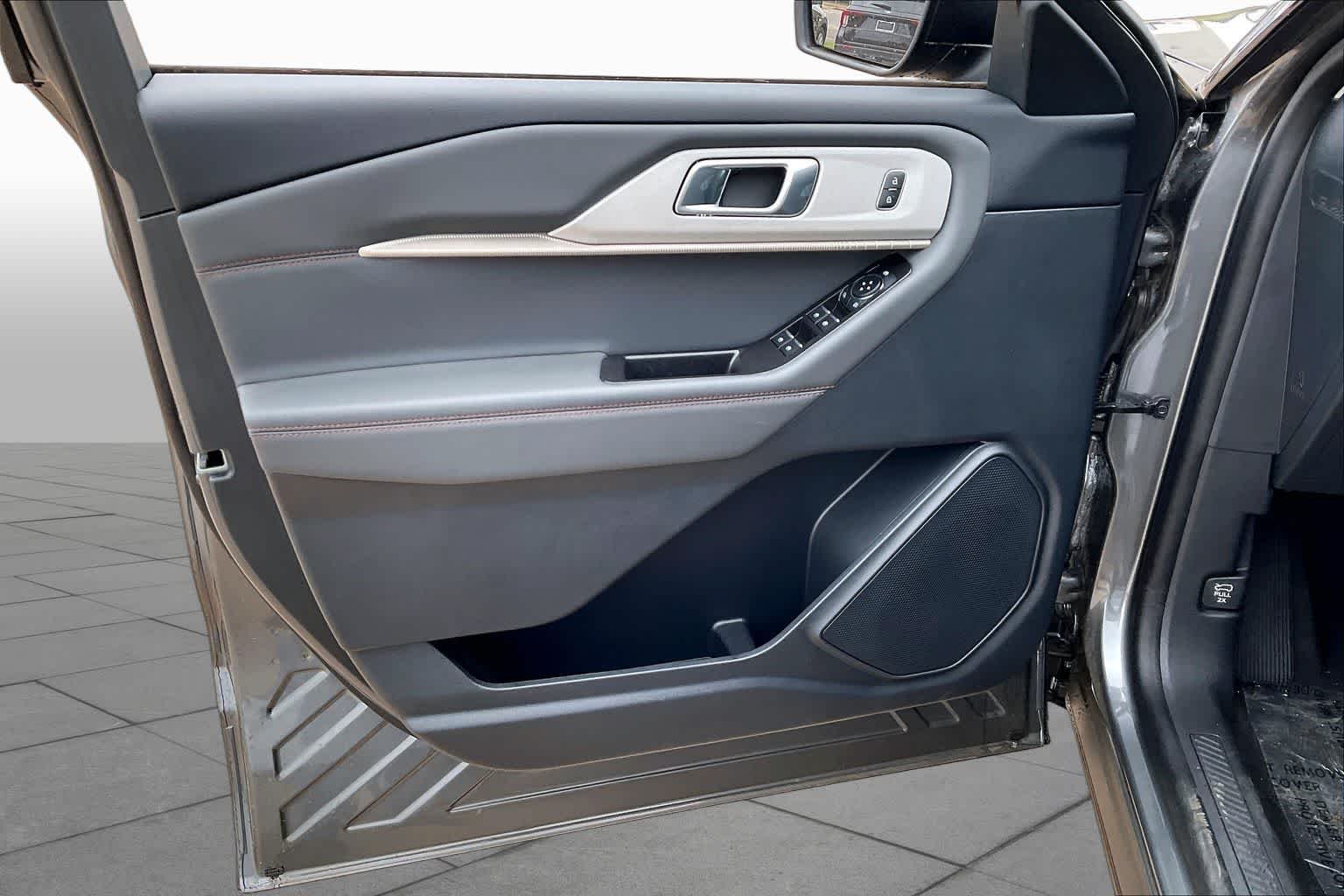 New 2026 Carbonized Gray Metallic Ford Active image 10