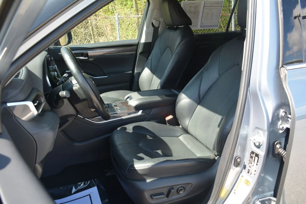2023 Toyota Highlander Limited - Photo 11
