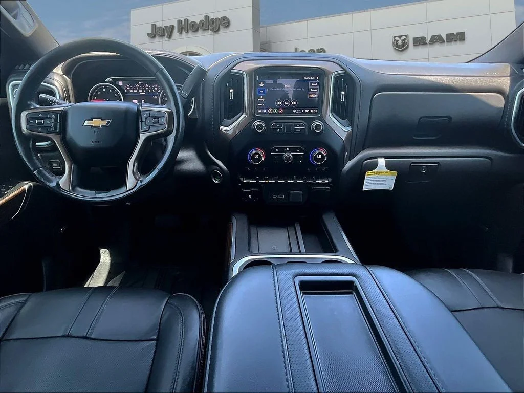 Used 2021 Black Chevrolet High Country image 10