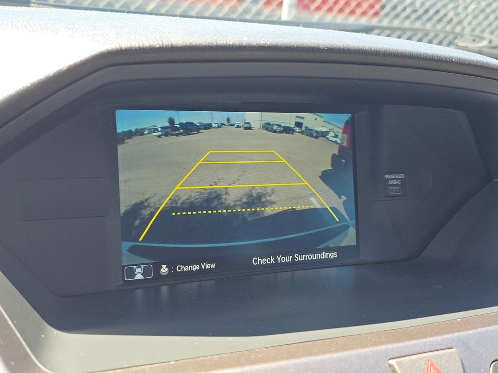 Used 2015  Honda Touring image 32