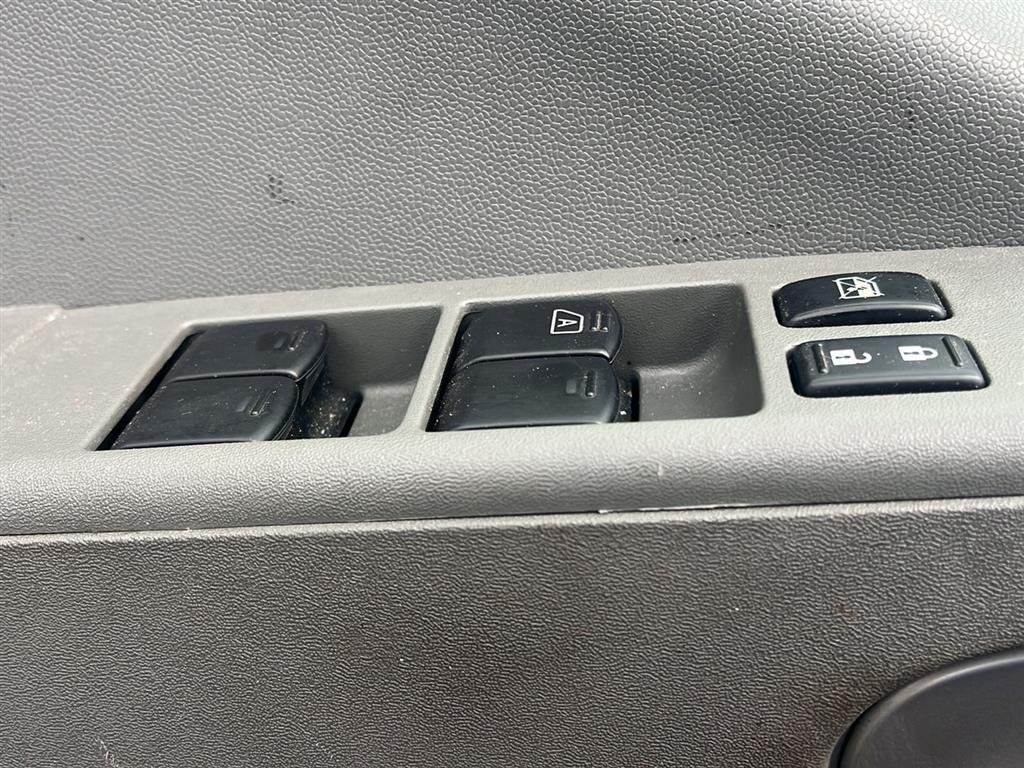 Used 2019 Arctic Blue Metallic Nissan SV image 16
