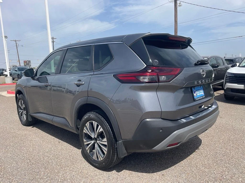 Certified Used 2022 Gray Nissan SV image 5