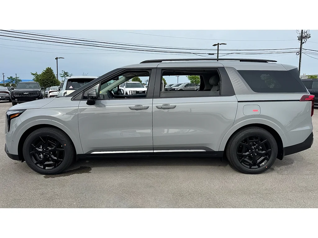 New 2026 Ceramic Silver Kia SX Prestige image 25