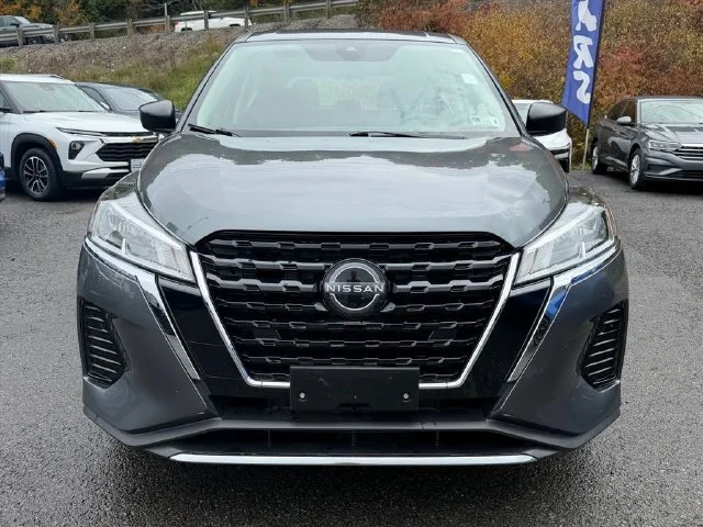 Used 2025 Gray Nissan S image 16