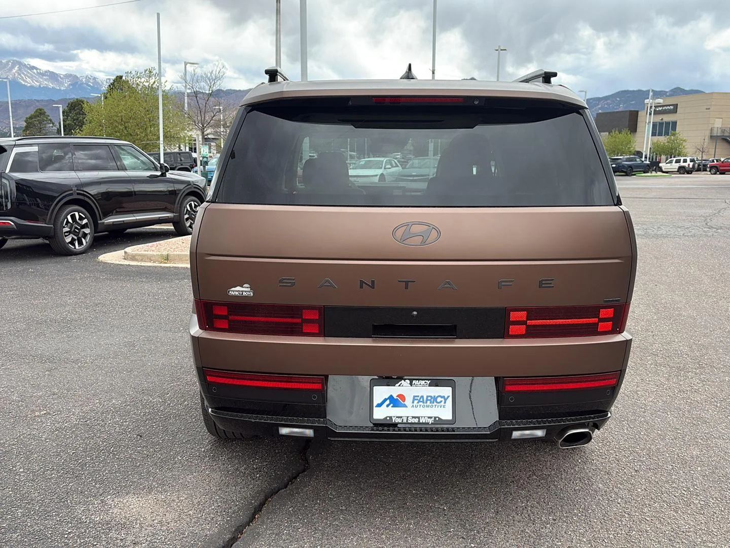 Used 2025 Earthy Brass Matte Hyundai Calligraphy image 7