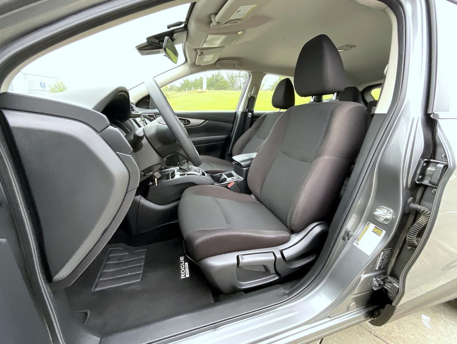Used 2021 Gray Nissan S image 11