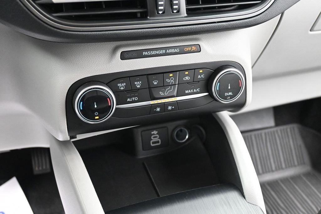 Used 2024 Black Metallic Ford Active FWD image 12