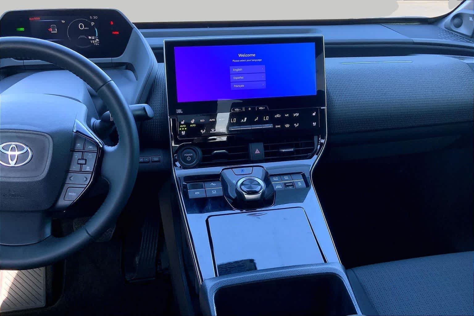 Used 2023 Wind Chill Pearl w/Black Roof Toyota Limited image 6