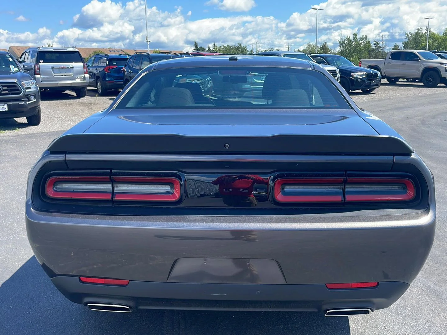 Used 2023 Granite Pearlcoat Dodge SXT image 8