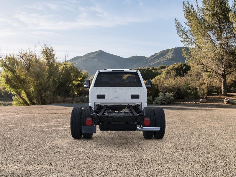 2025 Ford F-350 Super Duty Chassis Cab XL - Photo 27