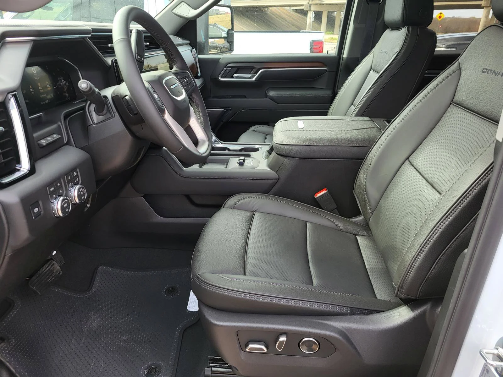 2026 GMC Sierra 2500HD Denali - Photo 7