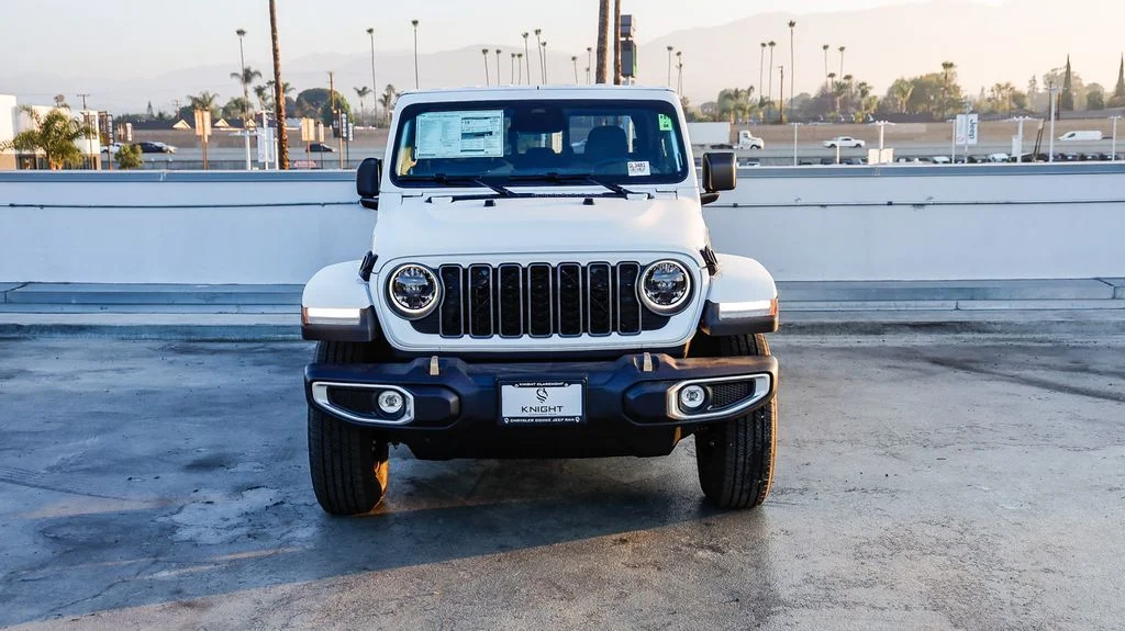 New 2026 White Jeep 85th Anniversary Edition image 3