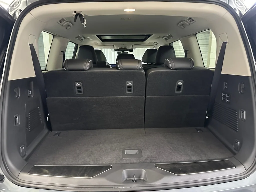 Certified Used 2025 Dynamic Metal INFINITI SENSORY image 26