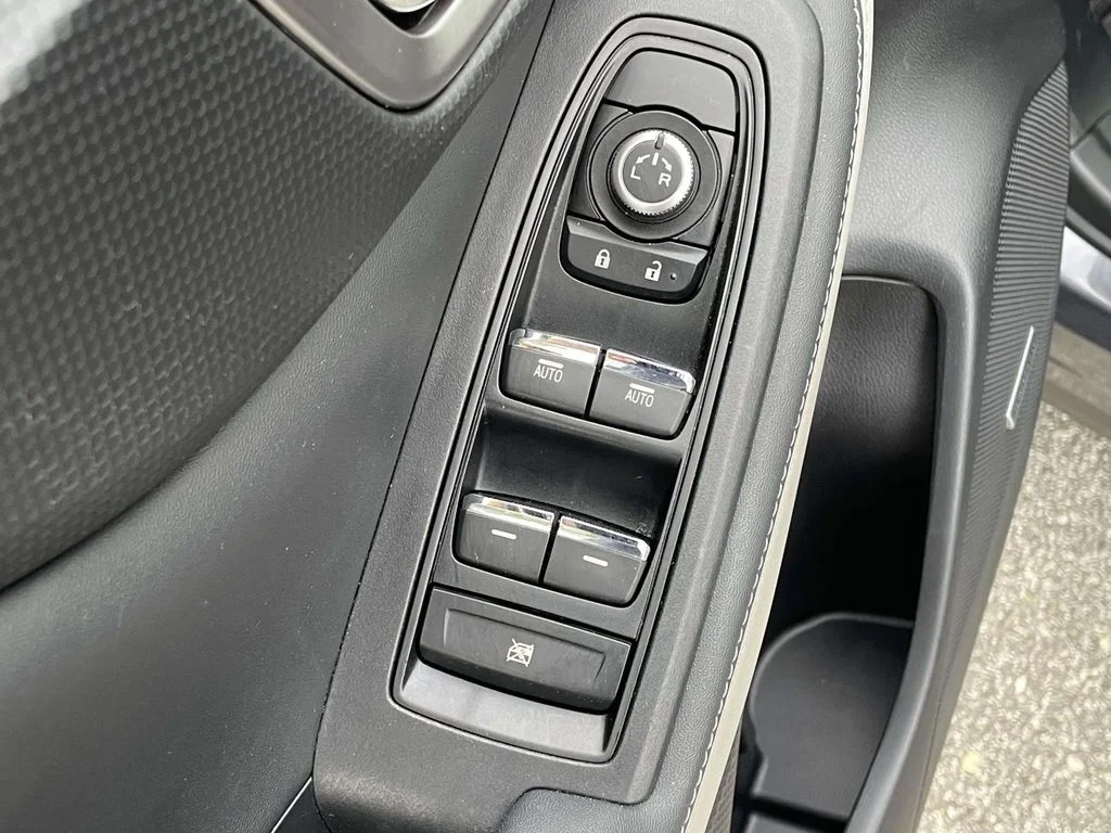Used 2023 Magnetite Gray Metallic Subaru Limited image 6