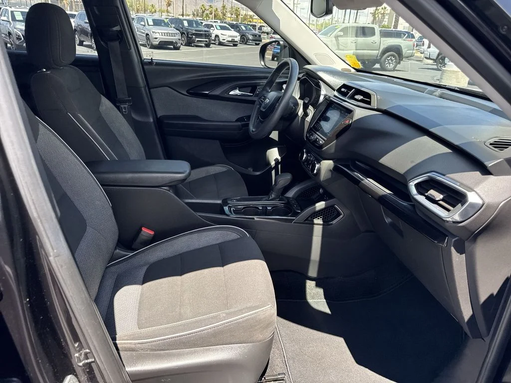 Used 2021 Black Chevrolet LT image 29