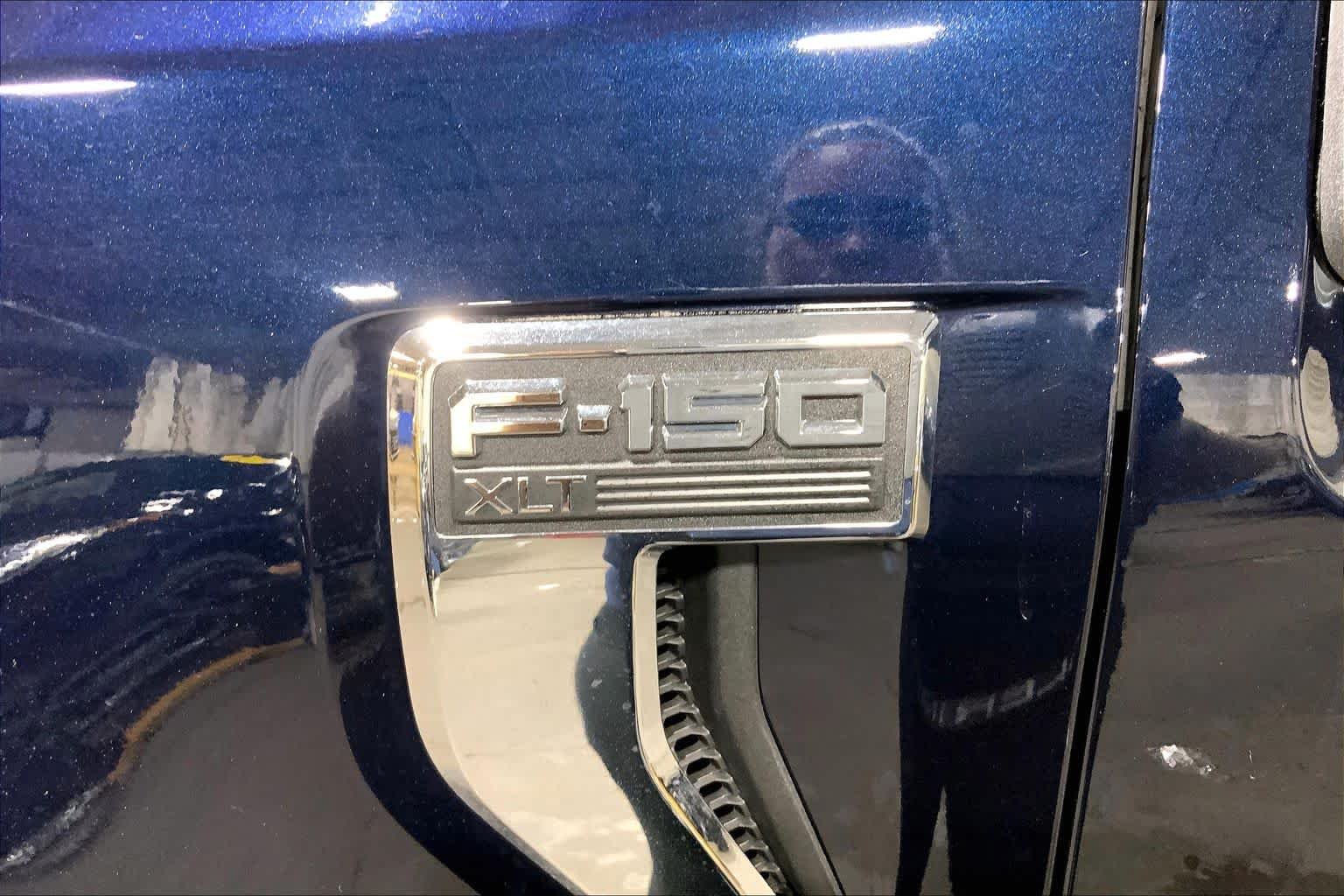 Used 2023 Antimatter Blue Metallic Ford XLT image 8