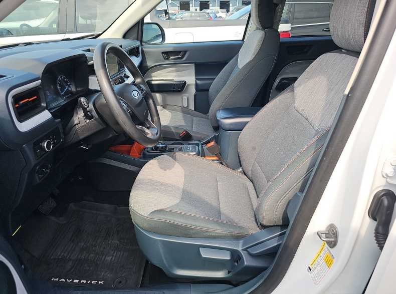 Used 2024 Oxford White Ford XLT image 7