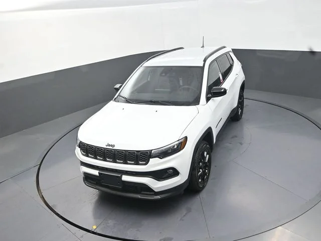 New 2026 Bright White Clear-Coat Exterior Paint Jeep Latitude image 13